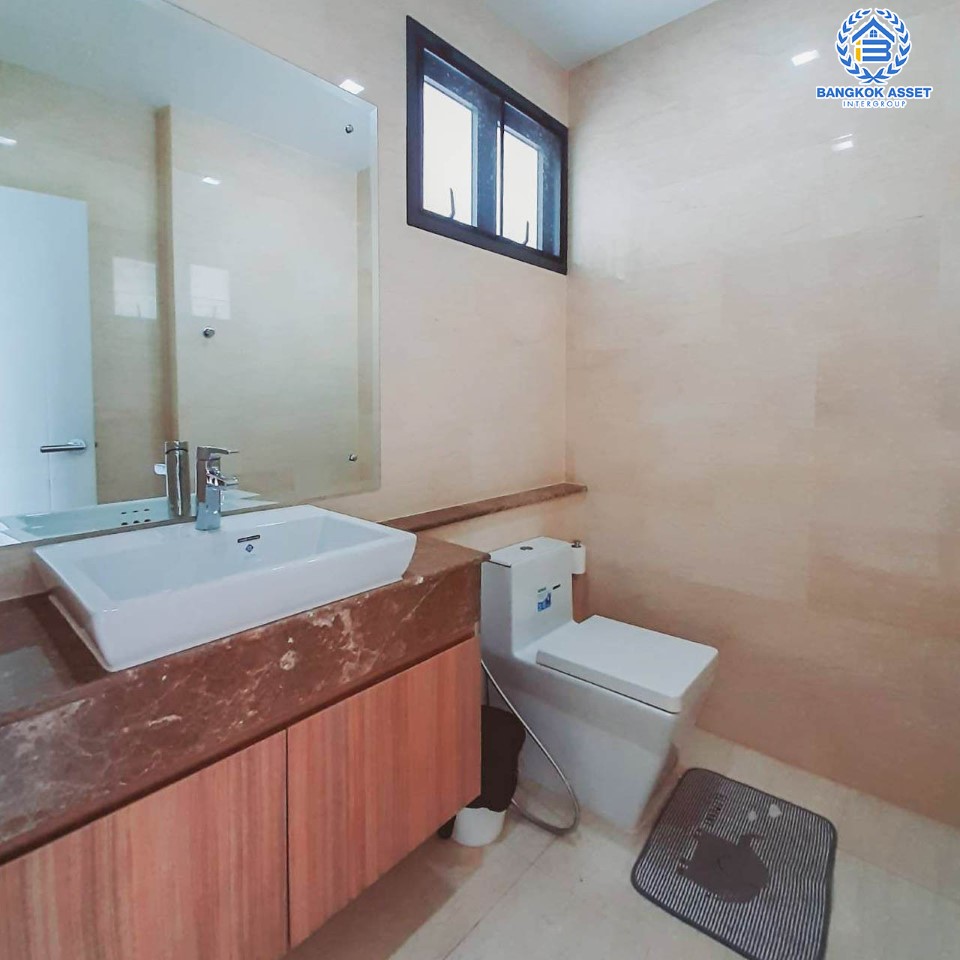 *****บ้านเดี่ยวมือสอง ย่านนนทบุรี ม.เพอร์เฟคมาสเตอร์พีซ รัตนาธิเบศร์ หลังมุม ใหญ่กว่า 150.9 ตร.ว. ฟังก์ชัน 6 ห้องนอน 6 ห้องน้ำ จอดรถได้ 4 คัน พร้อมบรรยากาศโครงการสุด Luxury บนทำเลเชื่อมต่อทุกการเดินทาง เพียง 400 เมตรถึง MRT ไทรม้า ใกล้จุดขึ้นทางด่วนงามวงศ์วาน